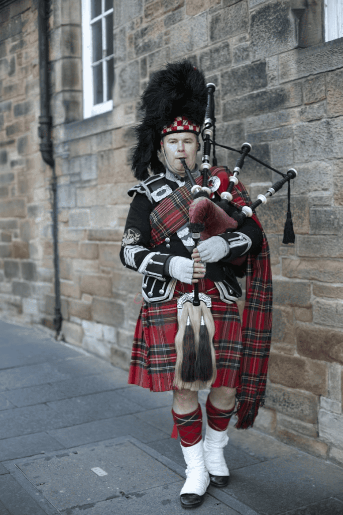 Burns Night am 25. Januar 2026 in Edinburgh: Der ultimative Guide für Studenten. Tradition, Haggis, Events und Tipps für dein Auslandssemester in Schottland